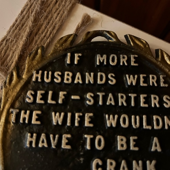 Vintage cast metal wall trivet, farmhouse, kitsch if more were self starters - Picture 3 of 5